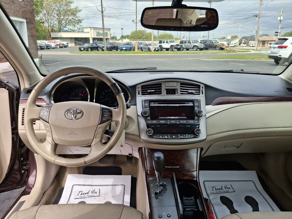 2011 Toyota Avalon Image 9