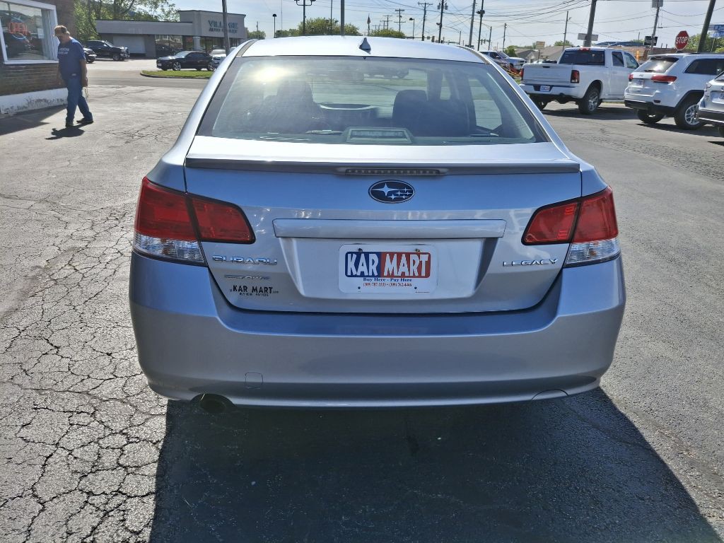 2013 Subaru Legacy Image 7