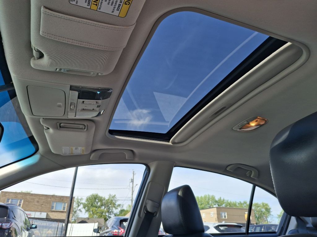 2013 Subaru Legacy Image 10