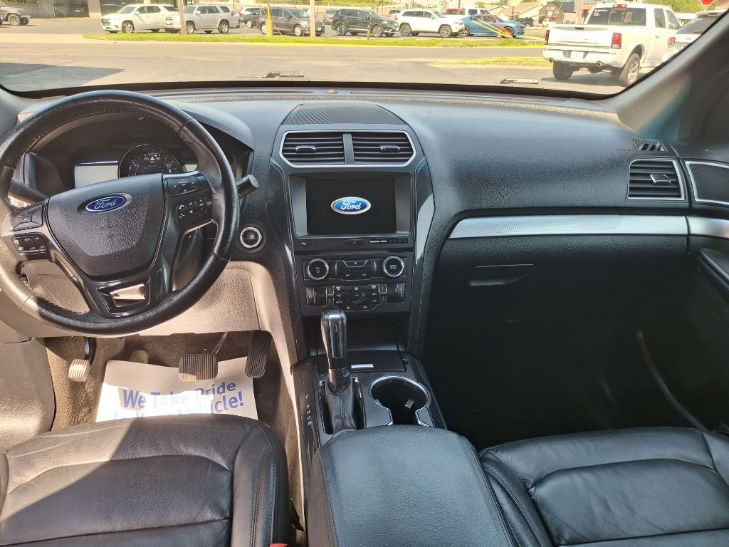 2017 Ford Explorer Image 9