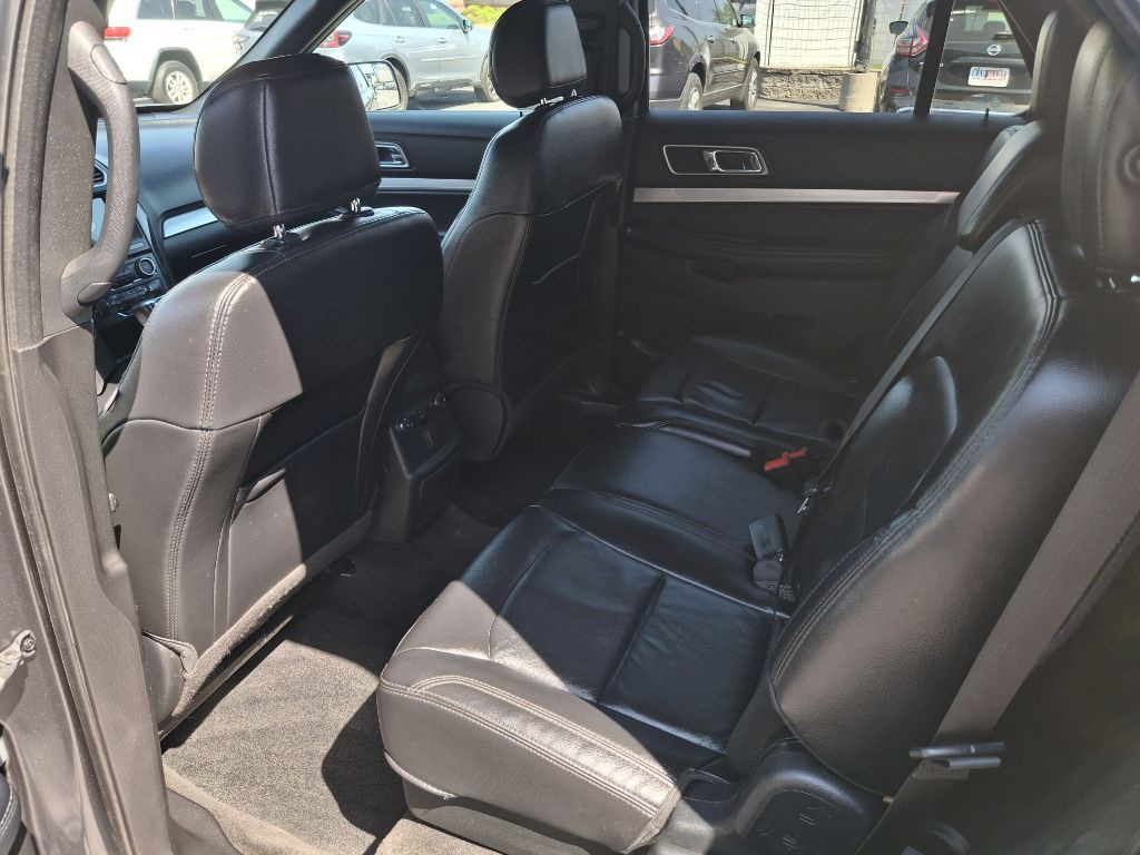 2017 Ford Explorer Image 11