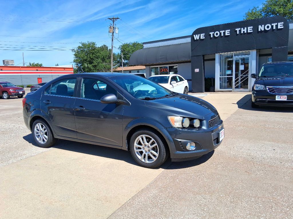 2013 Chevrolet Sonic Image 4