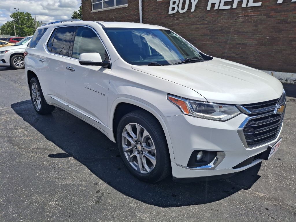 2018 Chevrolet Traverse Image 2