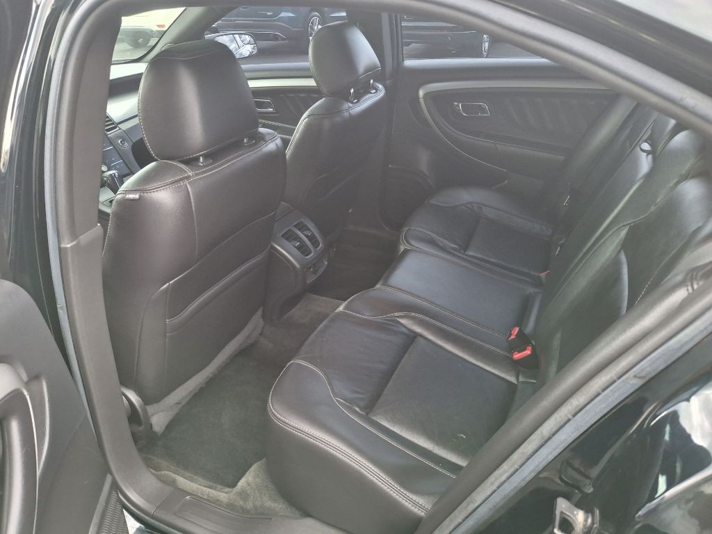 2014 Ford Taurus Image 10