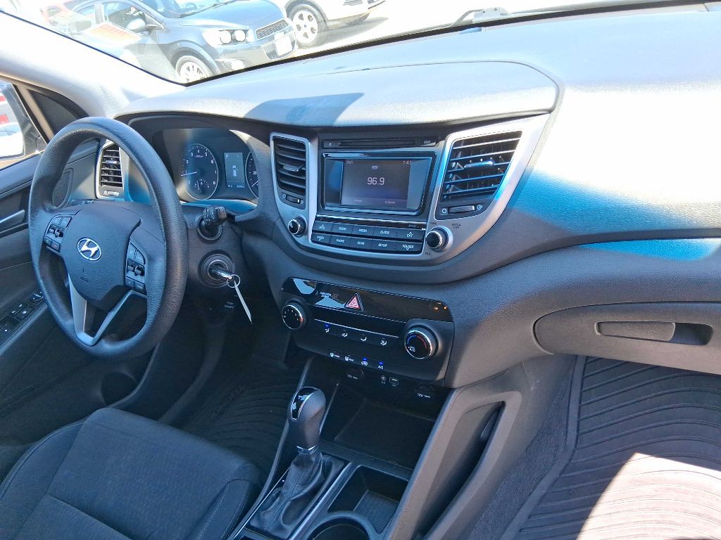 2016 Hyundai Tucson Image 10