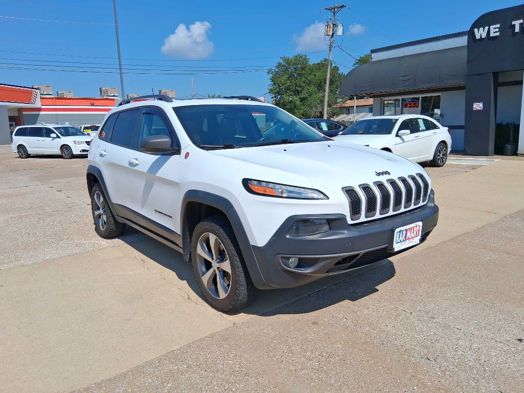 2016 Jeep Cherokee Image 2