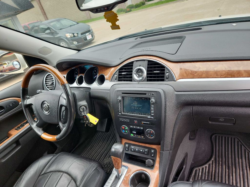 2011 Buick Enclave Image 11