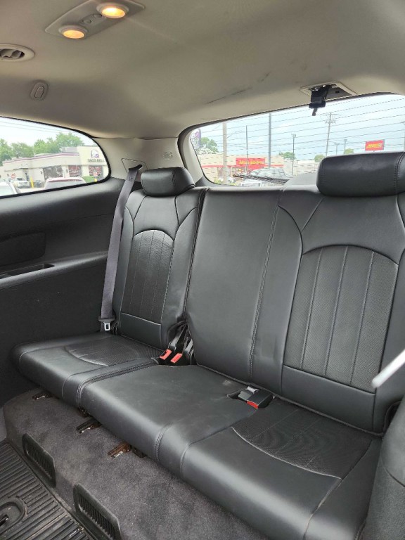 2011 Buick Enclave Image 12