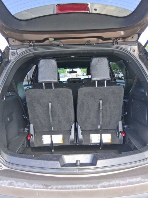 2016 Ford Explorer Image 7