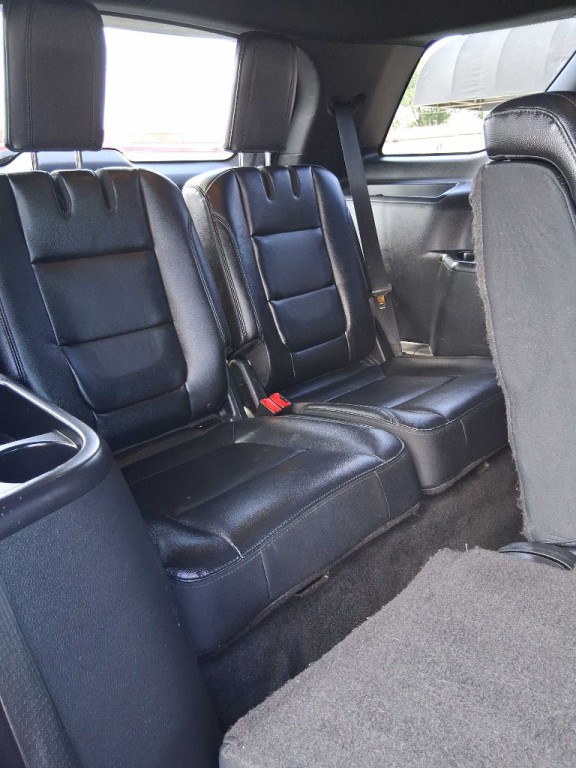 2016 Ford Explorer Image 8