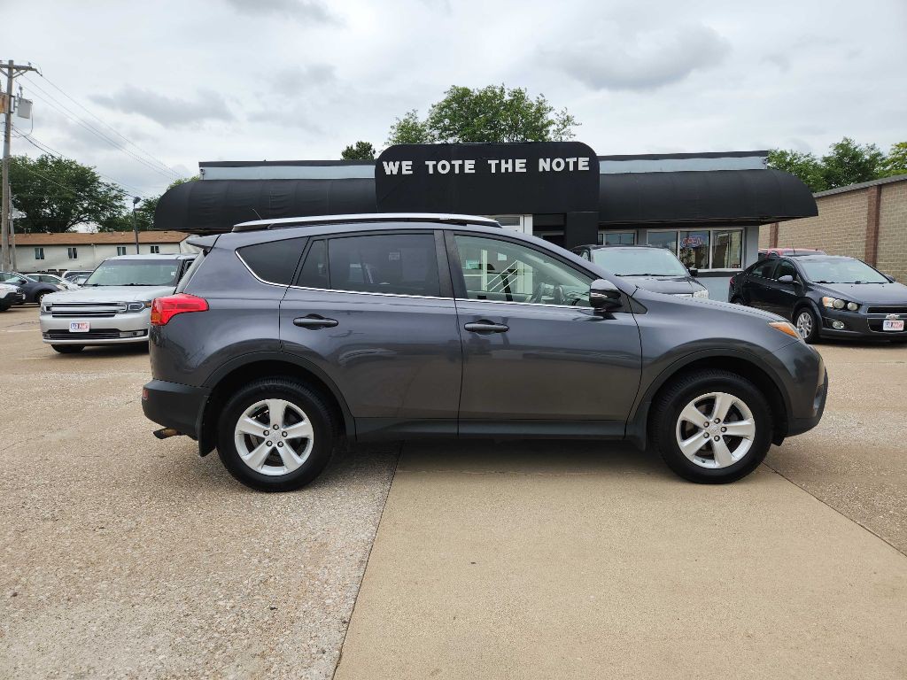 2013 Toyota Rav4 Image 1
