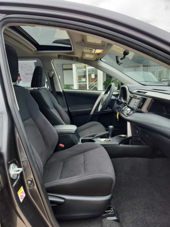 2013 Toyota Rav4 Image 9