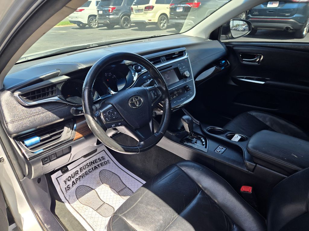 2013 Toyota Avalon Image 11