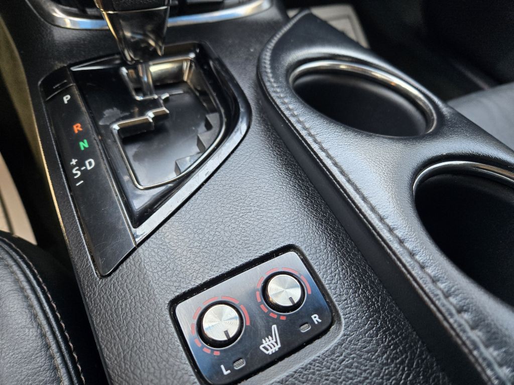 2013 Toyota Avalon Image 16