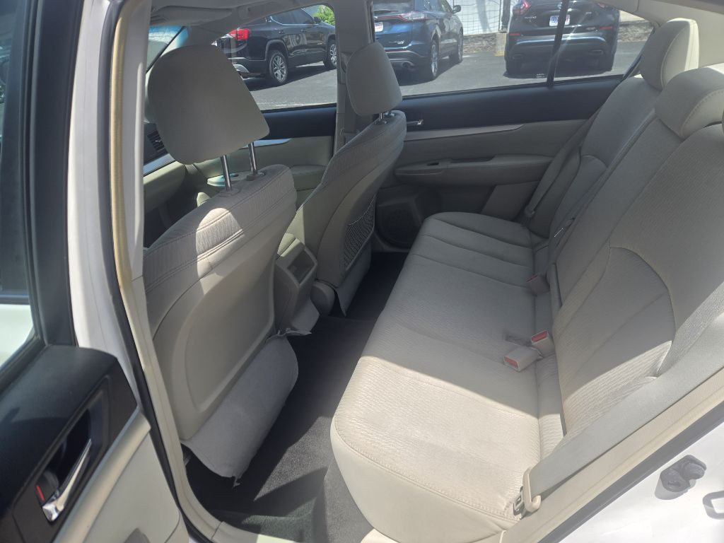 2012 Subaru Legacy Image 10