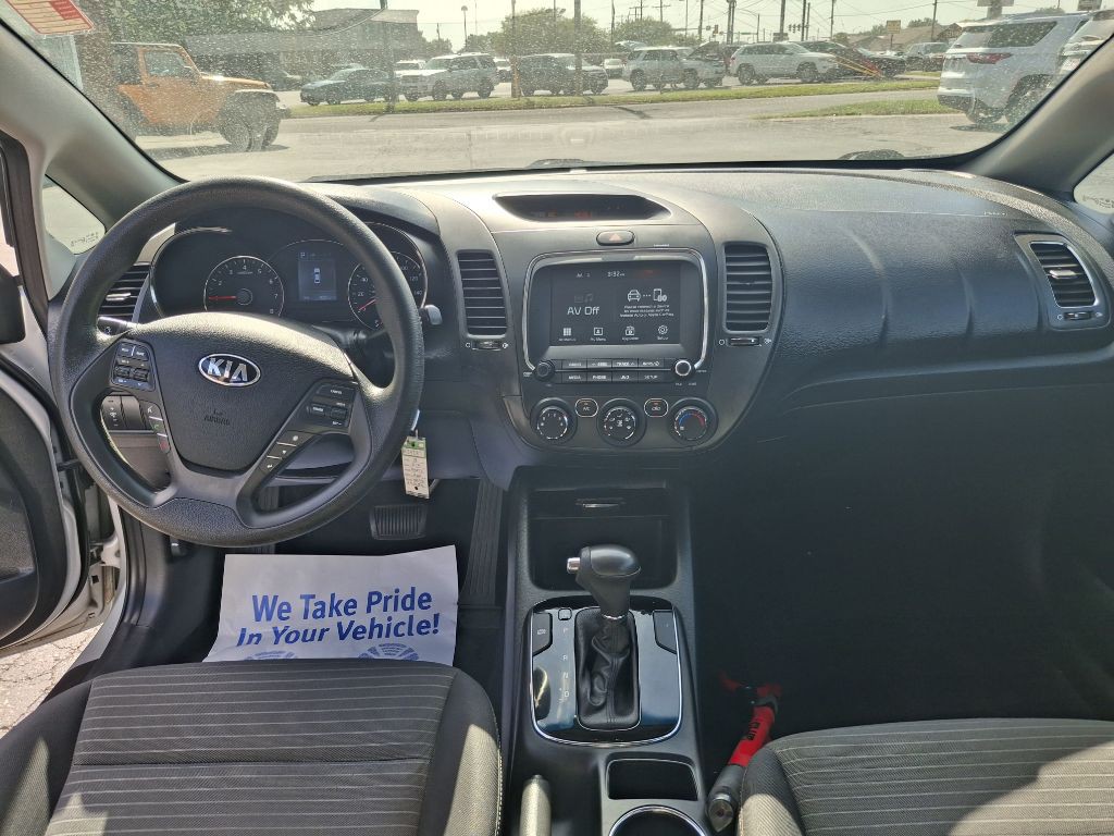 2018 Kia Forte Image 9