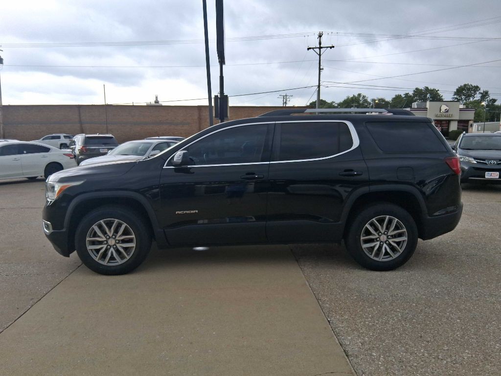 2018 GMC Acadia Image 2
