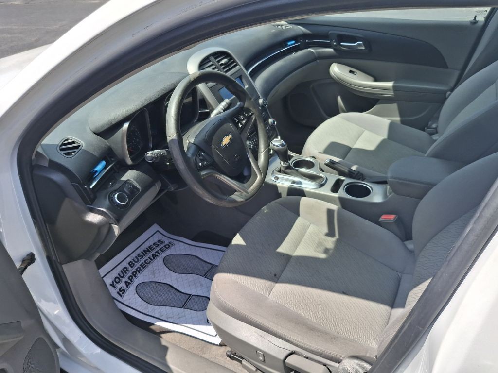 2014 Chevrolet Malibu Image 8