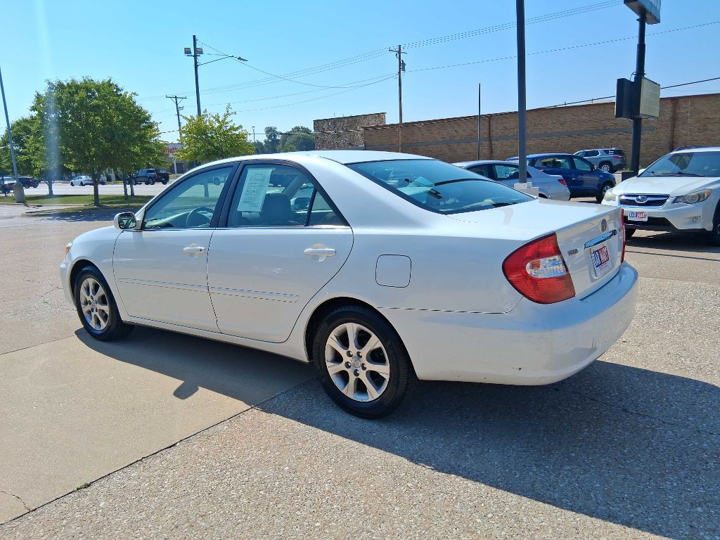 2004 Toyota Camry Image 6