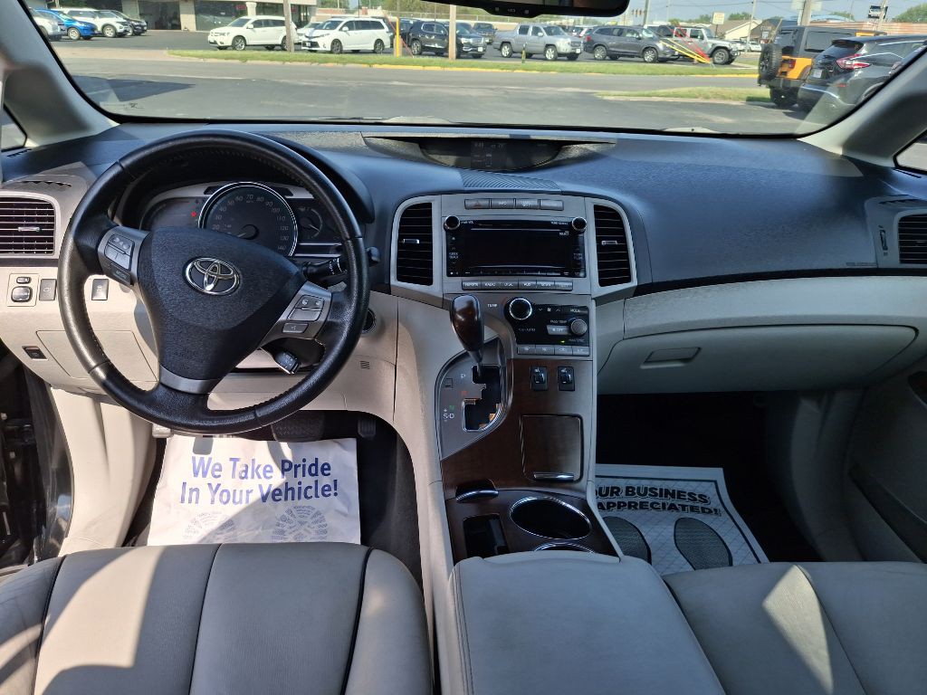 2011 Toyota Venza Image 8