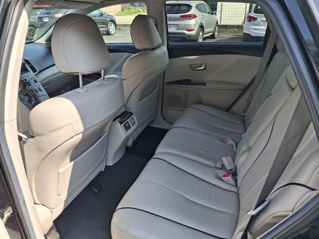 2011 Toyota Venza Image 9