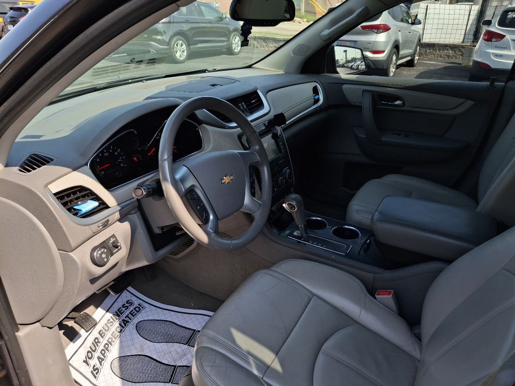 2015 Chevrolet Traverse Image 8