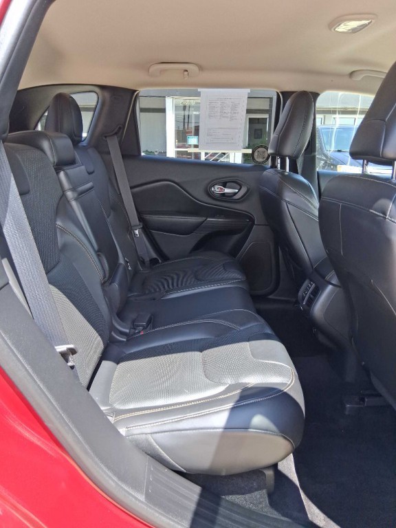 2016 Jeep Cherokee Image 8