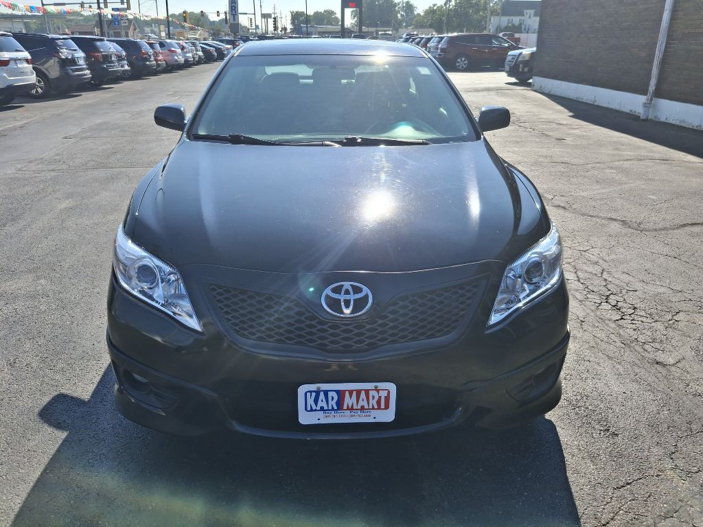 2011 Toyota Camry Image 3