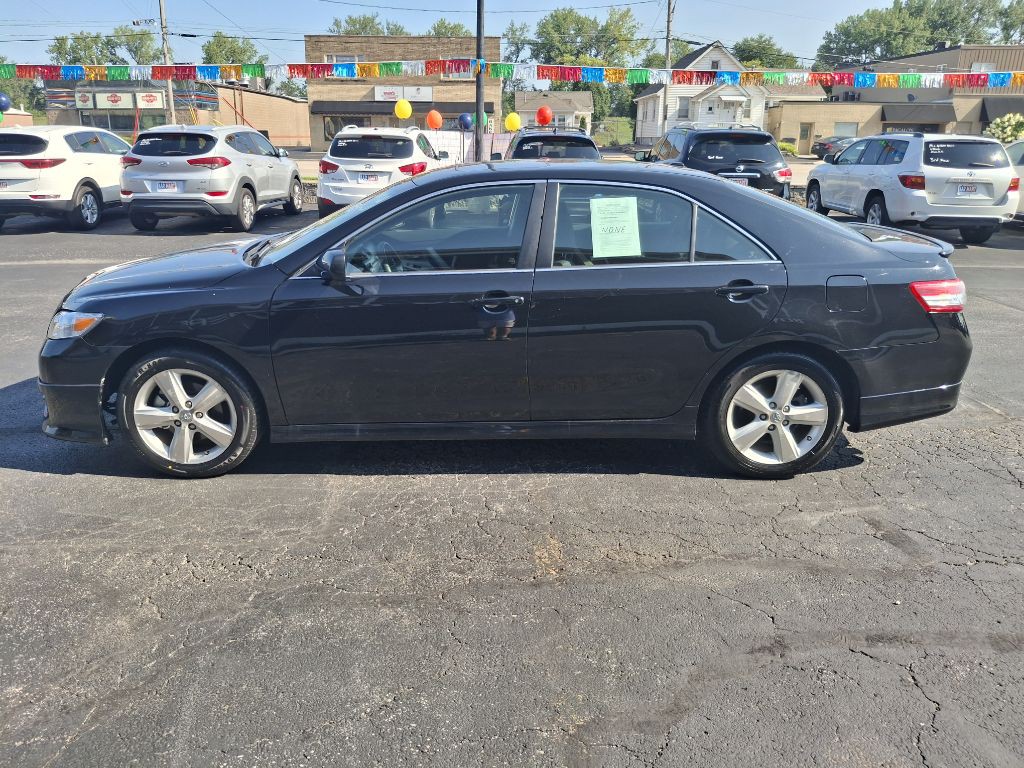 2011 Toyota Camry Image 5