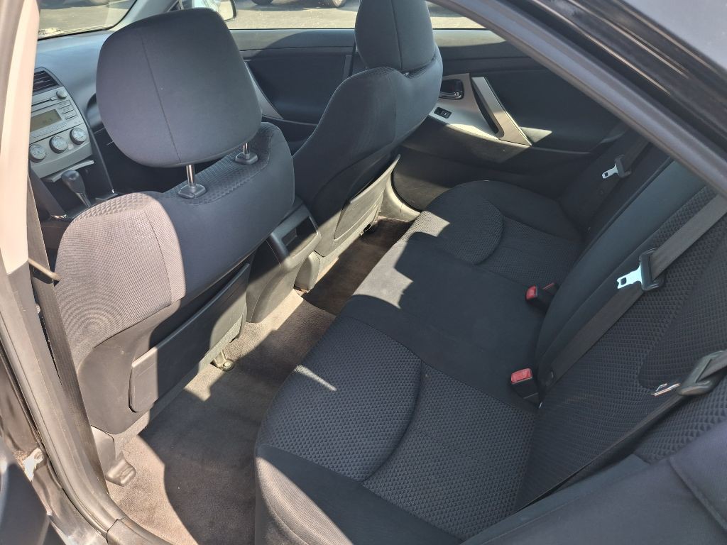 2011 Toyota Camry Image 10