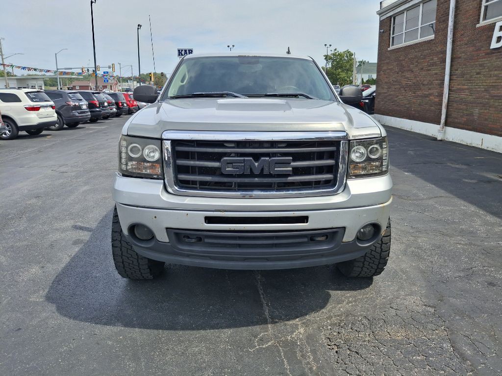 2011 GMC Sierra Image 3