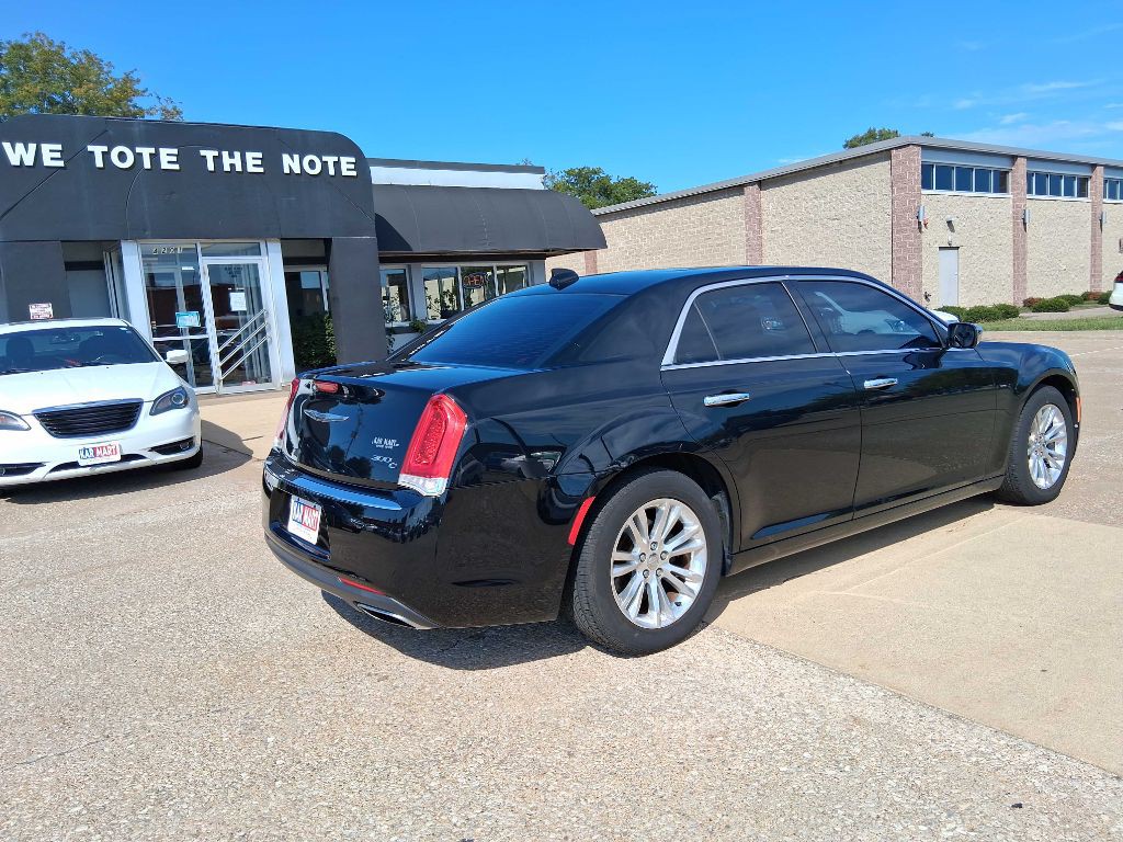 2016 Chrysler 300 Image 5