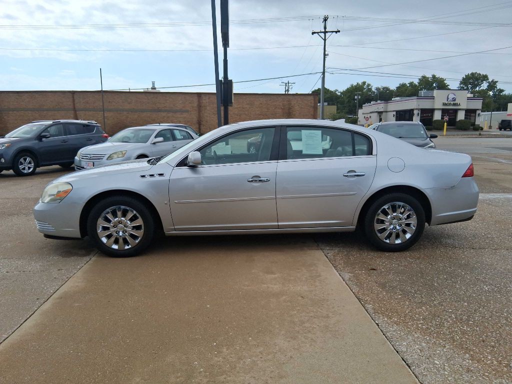 2009 Buick Lucerne Image 2