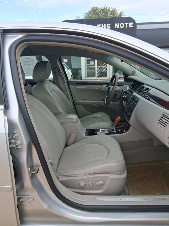 2009 Buick Lucerne Image 8