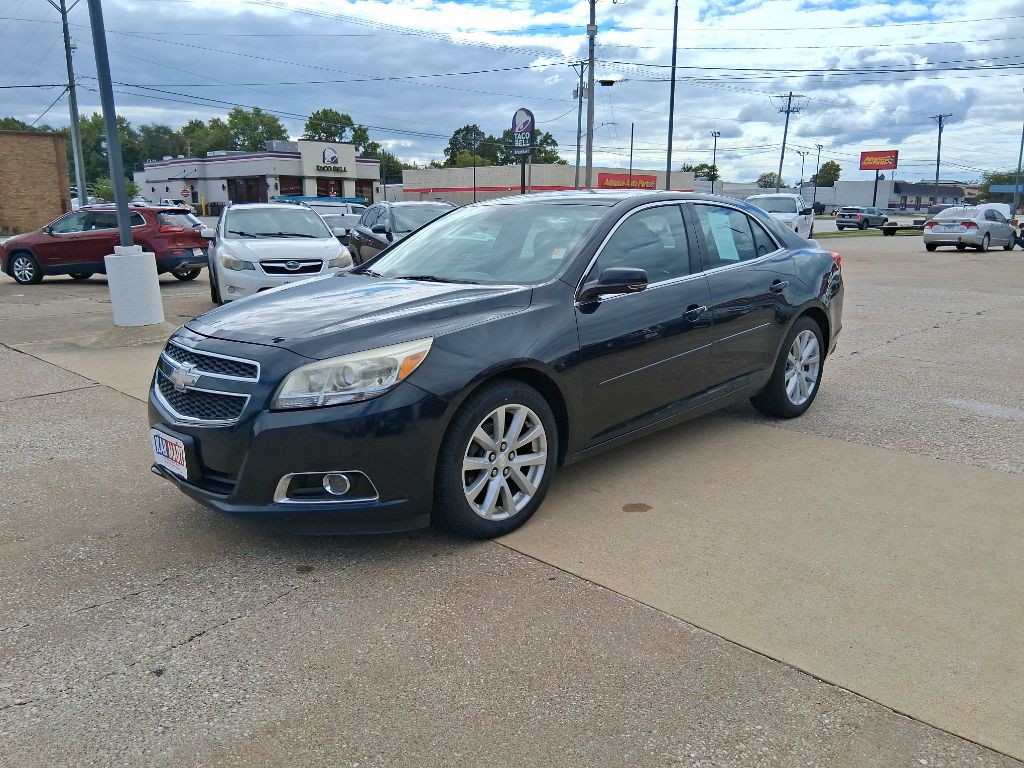2013 Chevrolet Malibu Image 3