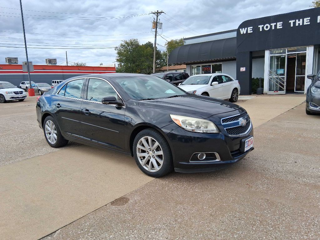 2013 Chevrolet Malibu Image 4