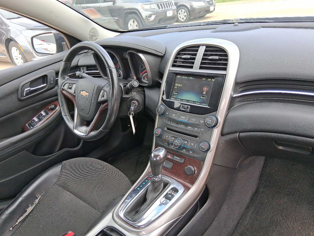 2013 Chevrolet Malibu Image 9