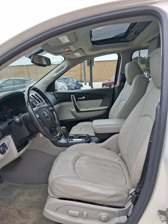 2011 GMC Acadia Image 14