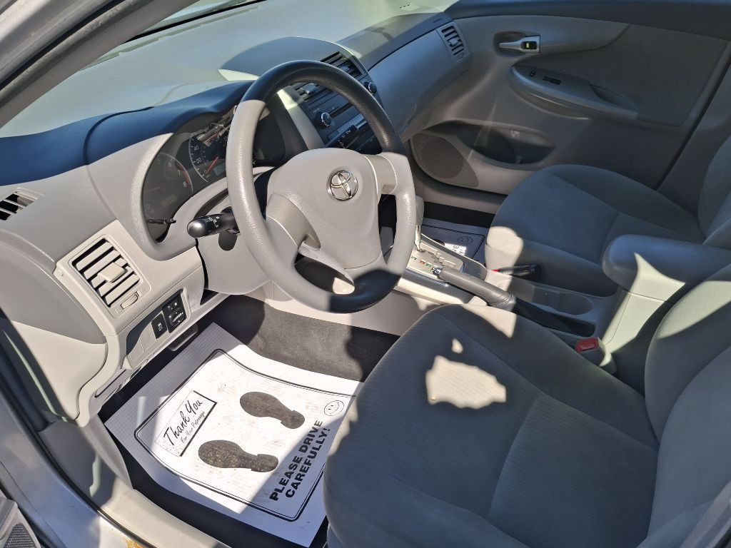 2010 Toyota Corolla Image 8