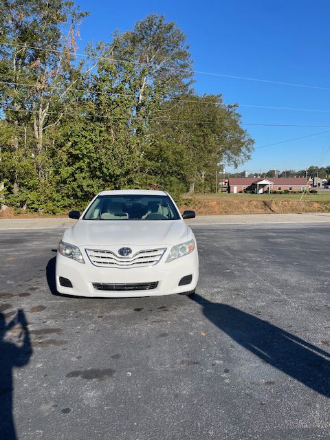 2011 Toyota Camry Image 3