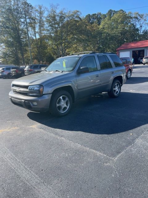 2005 Chevrolet Trailblazer Image 1