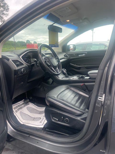 2016 Ford Edge Image 5