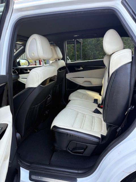 2016 Kia Sorento Image 6