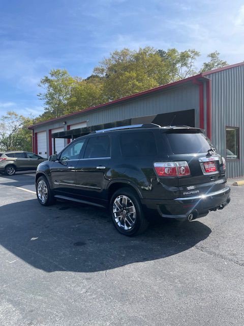 2012 GMC Acadia Image 2