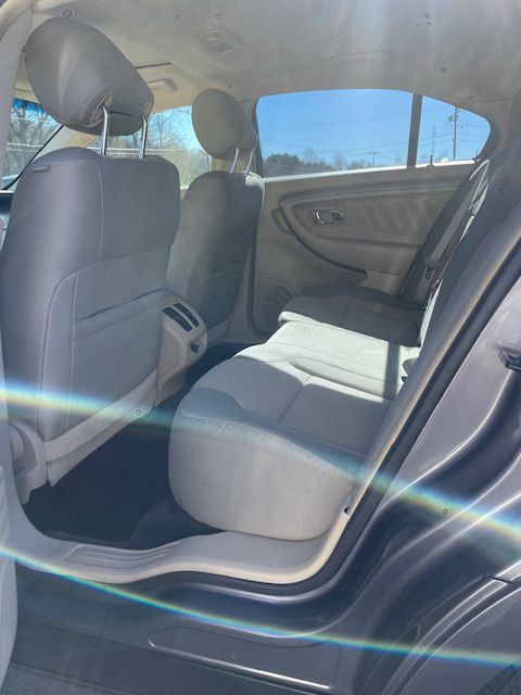 2013 Ford Taurus Image 6