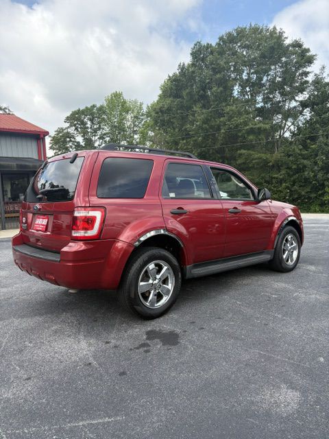 2012 Ford Escape Image 2