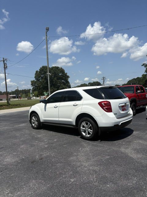 2016 Chevrolet Equinox Image 2