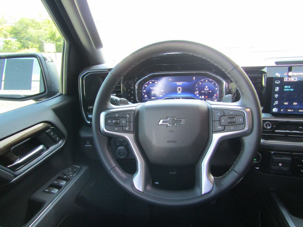 2025 Chevrolet Silverado 1500 Image 4