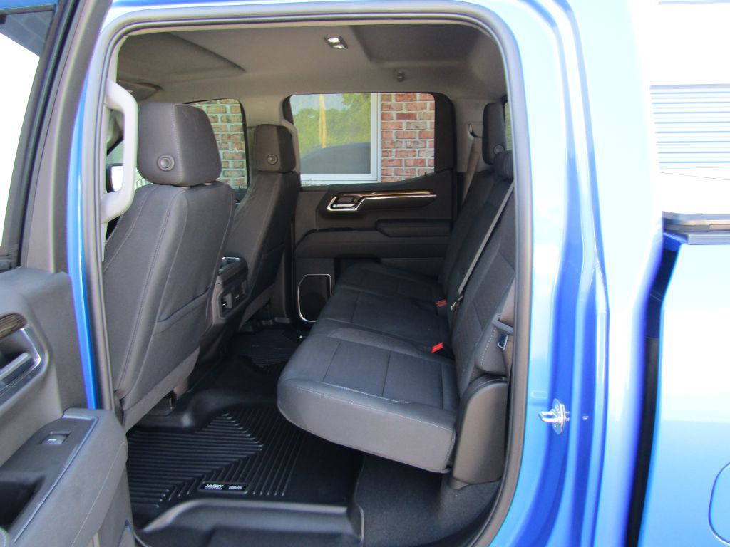 2025 Chevrolet Silverado 1500 Image 15