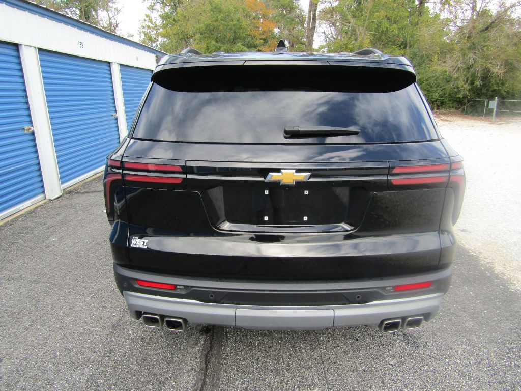 2025 Chevrolet Traverse Image 8